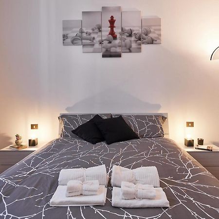 ✦ Garden House In Centro - Free Parking ✦ Apartment ลีวอร์โน ภายนอก รูปภาพ