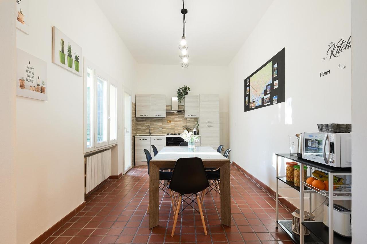 ✦ Garden House In Centro - Free Parking ✦ Apartment ลีวอร์โน ภายนอก รูปภาพ